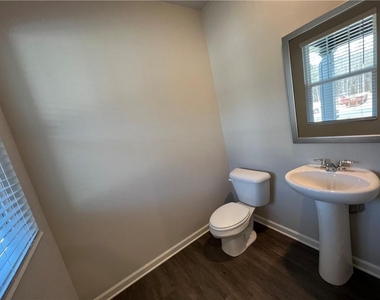 6624 Bluffview Drive - Photo Thumbnail 15