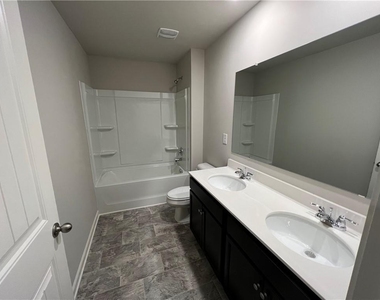 6624 Bluffview Drive - Photo Thumbnail 37