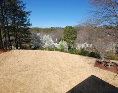 105 View Hill Court - Photo Thumbnail 15