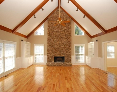 105 View Hill Court - Photo Thumbnail 1