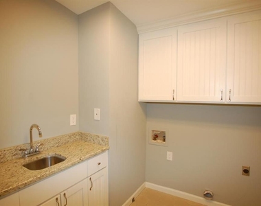 105 View Hill Court - Photo Thumbnail 14