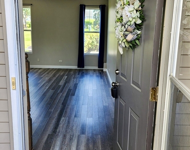 1904 Cobblestone Drive - Photo Thumbnail 5