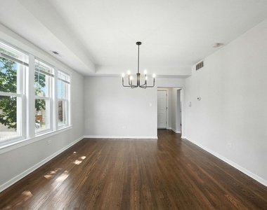 1648 East Avenue - Photo Thumbnail 4