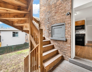 1648 East Avenue - Photo Thumbnail 14