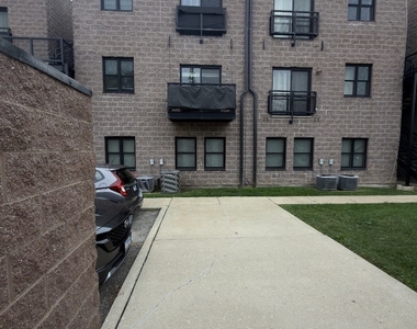 2240 W Madison Street - Photo Thumbnail 20