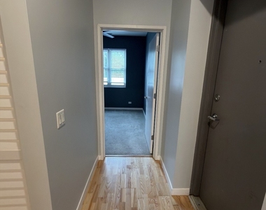 2240 W Madison Street - Photo Thumbnail 11