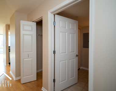 1640 Maple Avenue - Photo Thumbnail 7