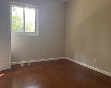 1851 Mckool Avenue - Photo Thumbnail 8
