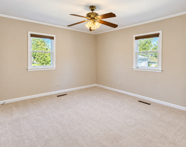 344 E Lincoln Avenue - Photo Thumbnail 9