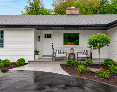 535 N Waukegan Road - Photo Thumbnail 4