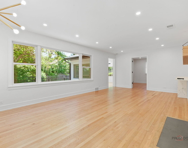 535 N Waukegan Road - Photo Thumbnail 14