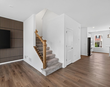 707 Neubauer Circle - Photo Thumbnail 6
