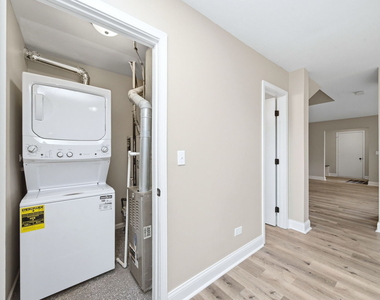 1140 Brunswick Lane - Photo Thumbnail 10