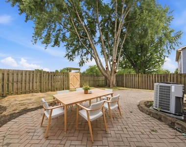 1140 Brunswick Lane - Photo Thumbnail 20