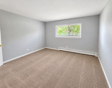 100 Willow Lane - Photo Thumbnail 5