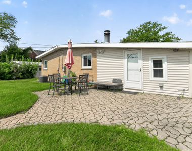 4615 Larch Avenue - Photo Thumbnail 17