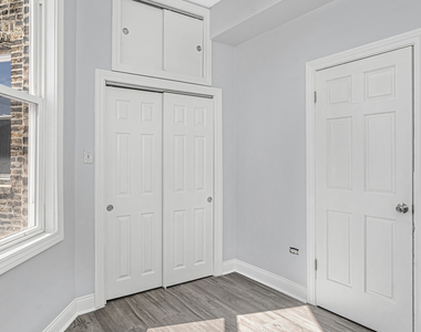 3227 W Beach Avenue - Photo Thumbnail 8