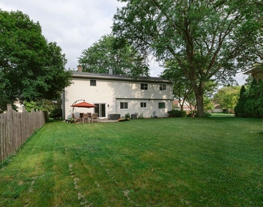 520 Highland Grove Drive - Photo Thumbnail 21