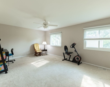 520 Highland Grove Drive - Photo Thumbnail 15