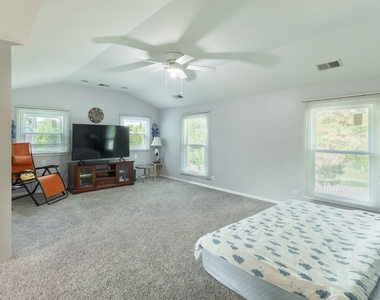 520 Highland Grove Drive - Photo Thumbnail 9