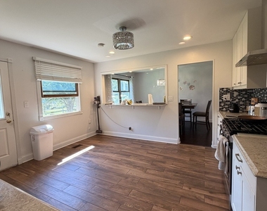 7791 Sherwood Circle S - Photo Thumbnail 2