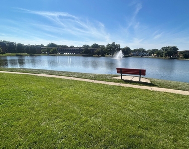 9416 Bay Colony Drive - Photo Thumbnail 3