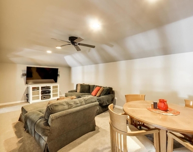 38w064 Tanglewood Drive - Photo Thumbnail 54