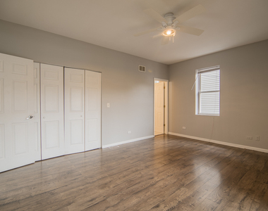 2328 W Washington Boulevard - Photo Thumbnail 17