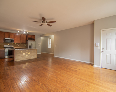2328 W Washington Boulevard - Photo Thumbnail 4