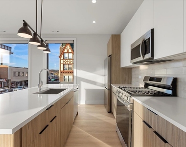 3953 W Dakin Street - Photo Thumbnail 4