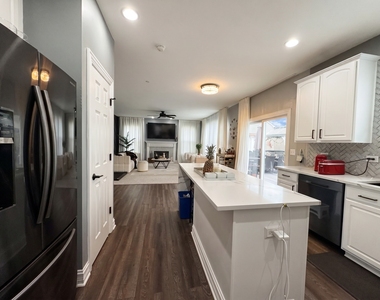 1615 Maureen Drive - Photo Thumbnail 2