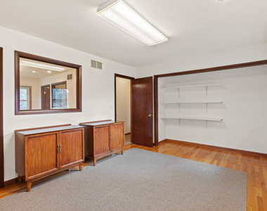 123 Ogden Avenue - Photo Thumbnail 18