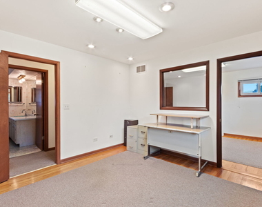 123 Ogden Avenue - Photo Thumbnail 5