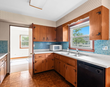 123 Ogden Avenue - Photo Thumbnail 34