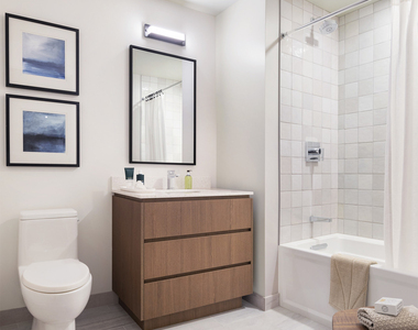 164 N Peoria Street - Photo Thumbnail 9