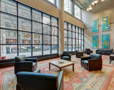 211 E Ohio Street - Photo Thumbnail 20