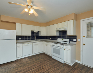 1762 W Highland Avenue - Photo Thumbnail 4