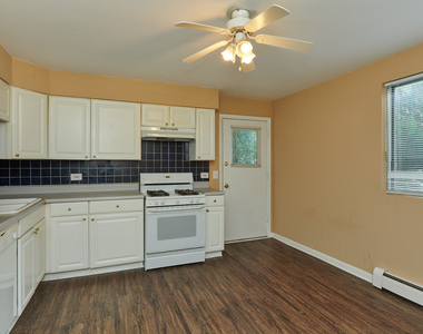1762 W Highland Avenue - Photo Thumbnail 3
