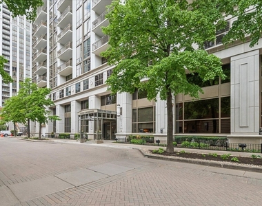 1335 S Prairie Avenue - Photo Thumbnail 1