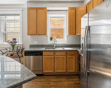3755 N Wilton Avenue - Photo Thumbnail 5