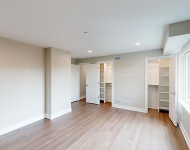 550 Sheridan Square - Photo Thumbnail 5
