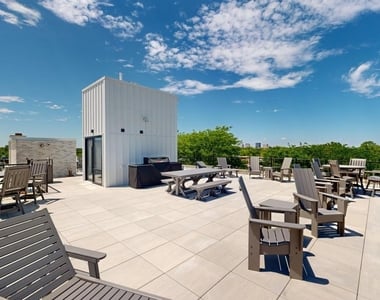 550 Sheridan Square - Photo Thumbnail 8