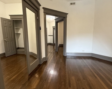 3044 W Jackson Boulevard - Photo Thumbnail 9