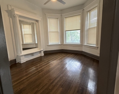 3044 W Jackson Boulevard - Photo Thumbnail 10