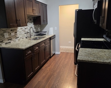 2608 Pirates Cove - Photo Thumbnail 2