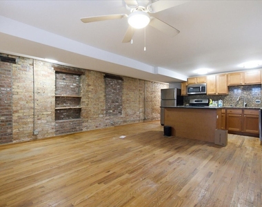 1535 W Leland Avenue - Photo Thumbnail 4