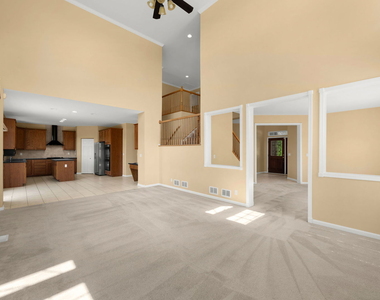 920 Mcdole Drive - Photo Thumbnail 8