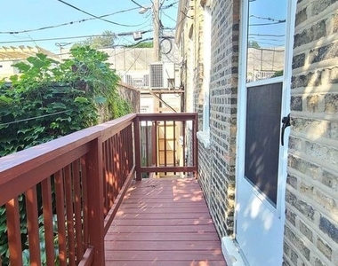 2024 N Wolcott Avenue - Photo Thumbnail 15
