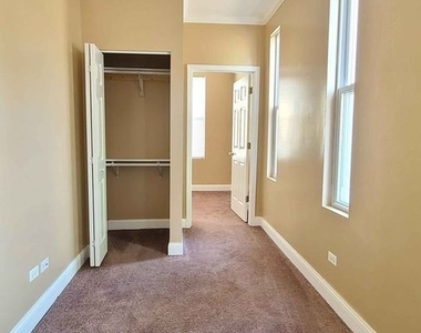 2024 N Wolcott Avenue - Photo Thumbnail 4