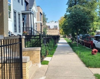 2024 N Wolcott Avenue - Photo Thumbnail 14